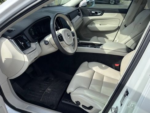 Used 2020 Volvo XC60 T5 Inscription w/ Protection Package Premier AWD/4WD image 14
