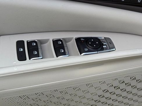 New 2026 Kia Carnival SX w/ SX Dark Edition Package image 19