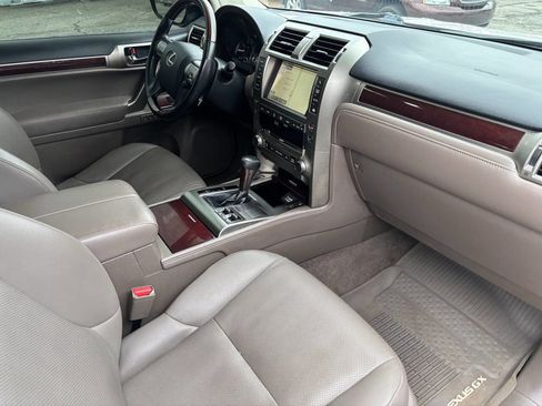 Used 2019 Lexus GX 460 Premium image 14