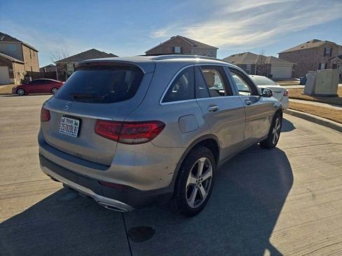Used 2021 Mercedes-Benz GLC 300 GLC 300 w/ Premium Package image 2