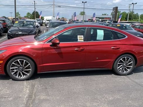 Certified 2023 Hyundai Sonata Limited FWD image 2
