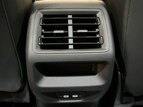 New 2026 Volkswagen Tiguan SE AWD/4WD image 24