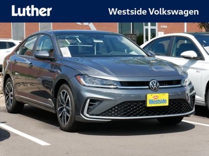 New 2025 Volkswagen Jetta SE