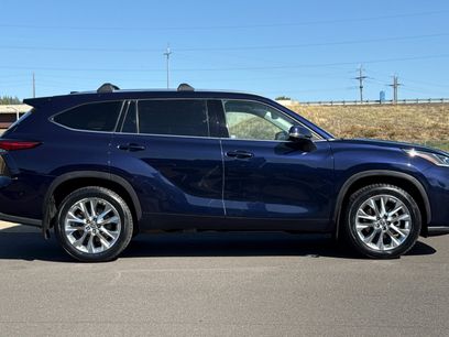 Used 2021 Toyota Highlander Limited