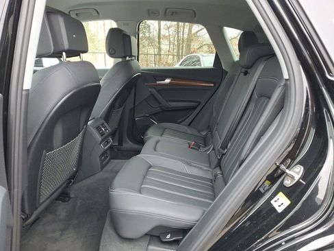 Certified 2023 Audi Q5 2.0T Premium w/ Convenience Package image 10