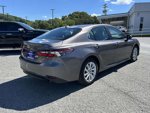 Used 2024 Toyota Camry LE w/ Convenience Package FWD image 3