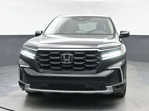 Used 2025 Honda Pilot EX-L image 3