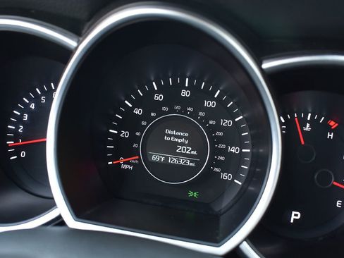 Used 2015 Kia Optima LX FWD image 9
