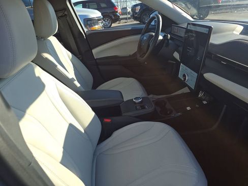 Used 2024 Ford Mustang Mach-E Premium image 8