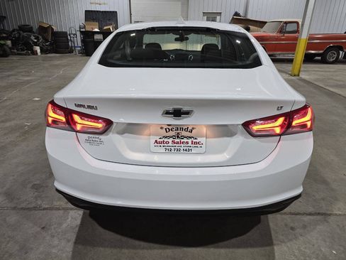 Used 2019 Chevrolet Malibu LT FWD image 11