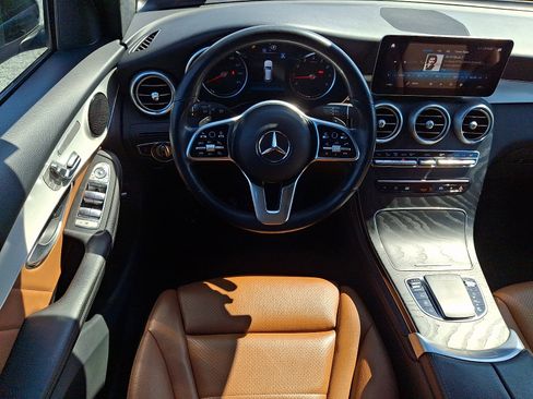 Used 2022 Mercedes-Benz GLC 300 4MATIC image 11