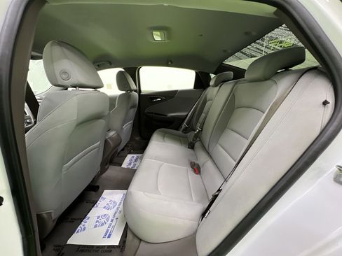 Used 2020 Chevrolet Malibu LS w/ Driver Confidence Package II FWD image 25