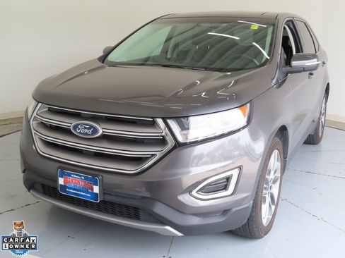 Used 2016 Ford Edge Titanium w/ Equipment Group 301A FWD image 8