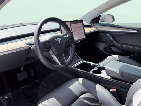 Used 2023 Tesla Model 3 Standard Range RWD image 23