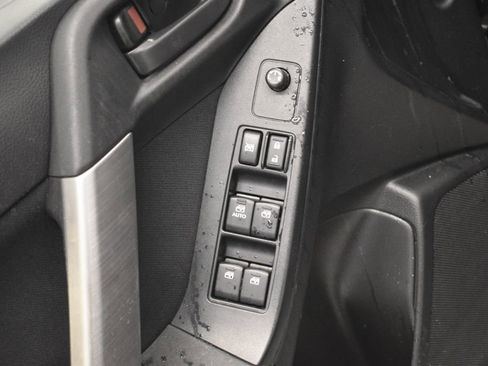 Used 2014 Subaru Forester 2.5i Premium w/ All-Weather Package image 30