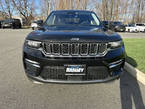 Used 2022 Jeep Grand Cherokee Limited AWD/4WD image 3