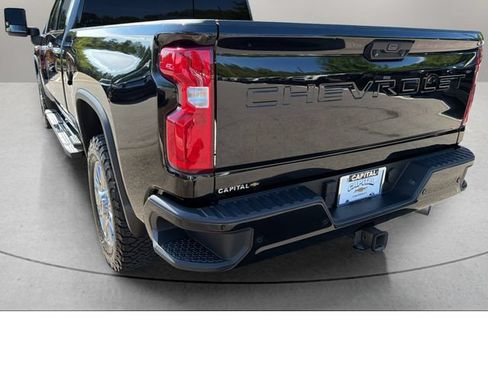 Used 2020 Chevrolet Silverado 2500 High Country w/ Z71 Off-Road Package AWD/4WD image 11