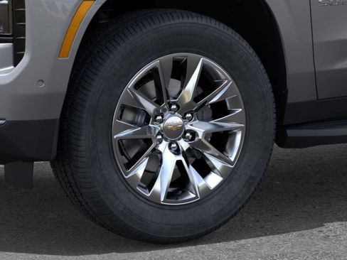 New 2026 Chevrolet Suburban Premier w/ Sun And Tow Package image 9