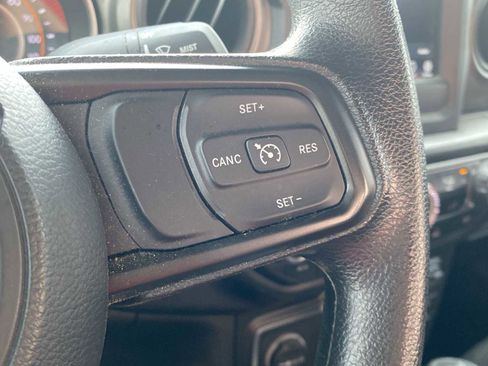 Used 2022 Jeep Wrangler Sport AWD/4WD image 20