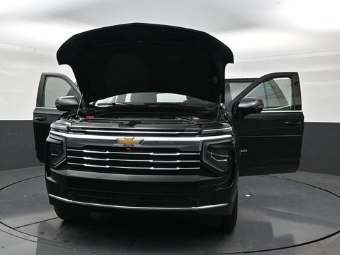 Used 2025 Chevrolet Tahoe LT w/ Comfort Package RWD image 32