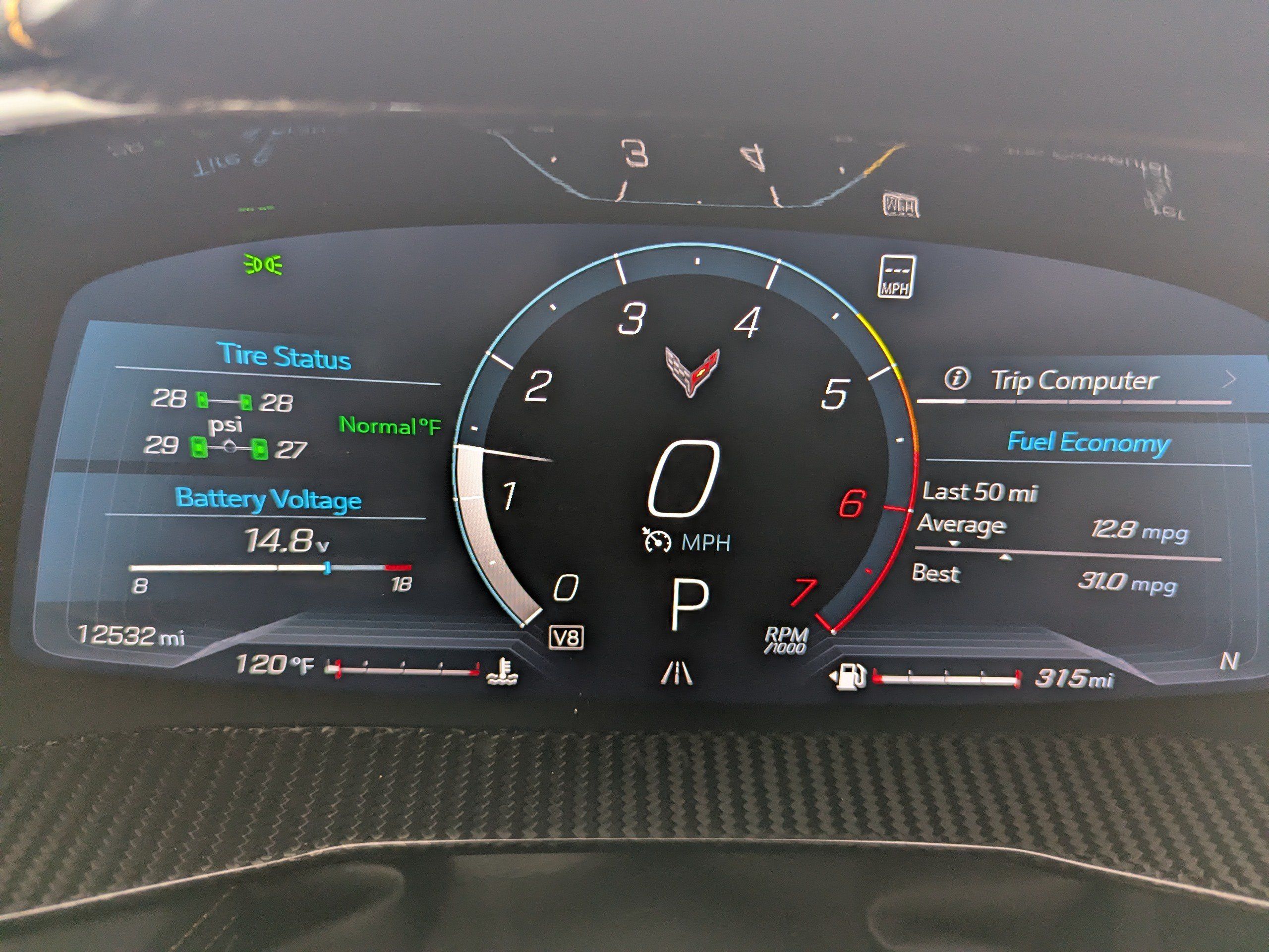 Used 2021 Chevrolet Corvette Stingray Premium Cpe w/ Z51 Performance Package RWD image 21