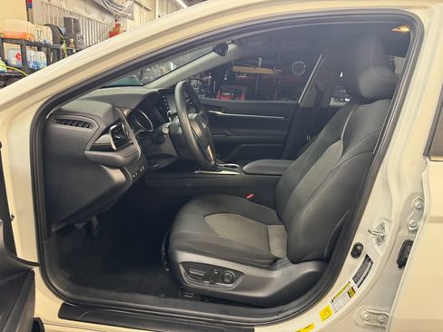 Used 2024 Toyota Camry LE FWD image 17