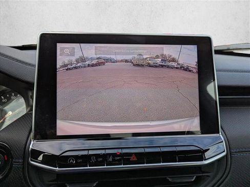 New 2026 Jeep Compass Latitude image 18