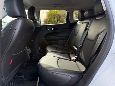 Used 2023 Jeep Compass Trailhawk w/ Trailhawk Convenience Group image 36