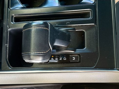 Used 2023 Ford F150 Platinum image 20