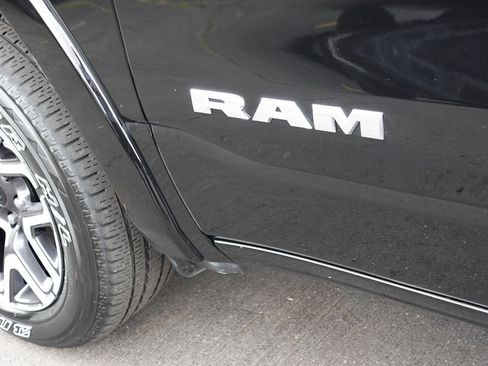 Used 2025 RAM 1500 Laramie w/ Sport Appearance Package AWD/4WD image 14