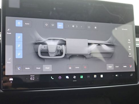 Used 2022 Tesla Model S image 18