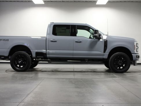 New 2026 Ford F250 Lariat w/ Black Appearance Package AWD/4WD image 3
