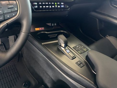 Certified 2026 Lexus UX 300h FWD w/ Accessory Package (2T) image 21