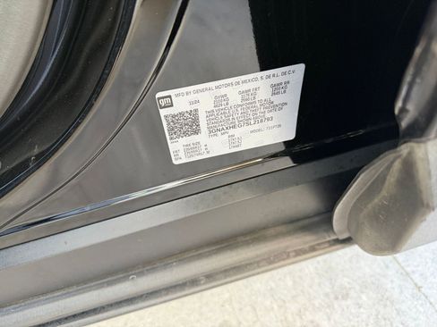 Used 2025 Chevrolet Equinox LT image 28