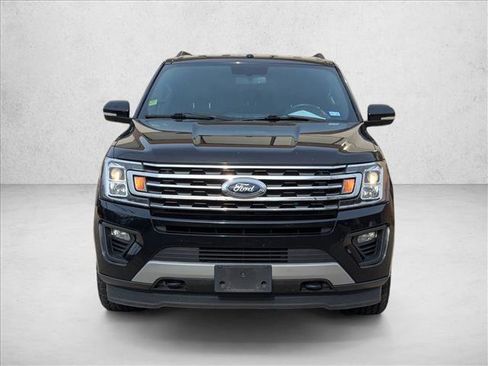 Used 2019 Ford Expedition XLT w/ Equipment Group 201A image 2