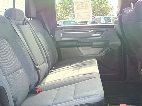Used 2022 RAM 1500 Big Horn AWD/4WD image 18