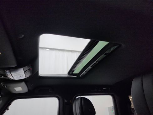 Used 2020 Mercedes-Benz G 550 image 11