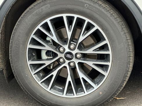 Used 2023 Ford Escape SE w/ PHEV Premium Package image 34