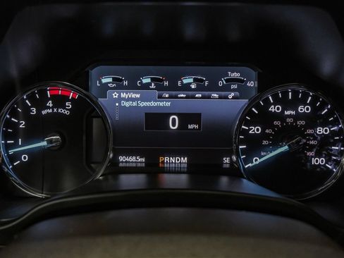 Used 2021 Ford F250 Lariat w/ Lariat Value Package AWD/4WD image 19