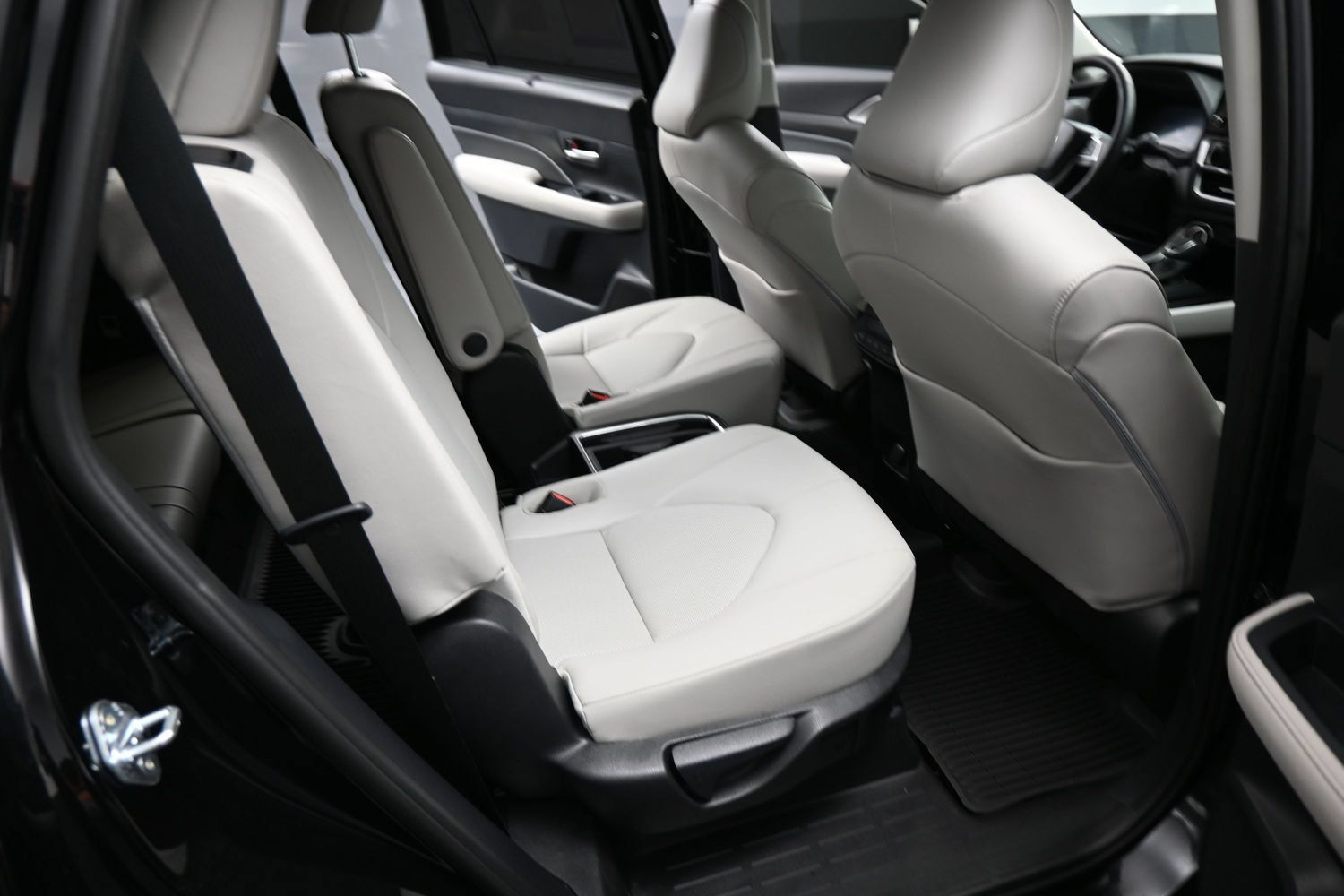 Used 2026 Toyota Grand Highlander AWD image 19