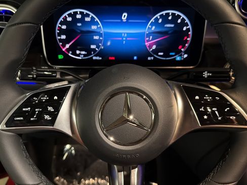 New 2026 Mercedes-Benz GLC 300 4MATIC image 23
