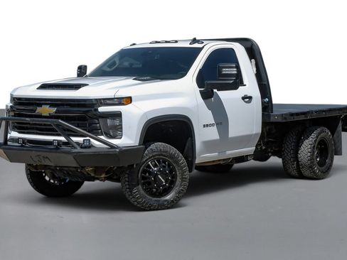Used 2024 Chevrolet Silverado 3500 W/T w/ WT Convenience Package AWD/4WD image 4