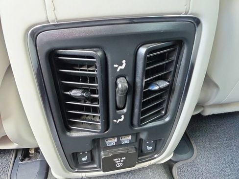 Used 2020 Jeep Grand Cherokee Summit AWD/4WD image 19