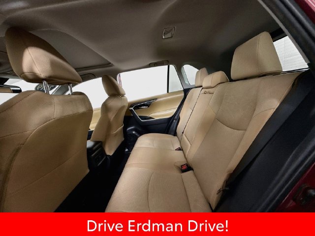 Certified 2019 Toyota RAV4 XLE w/ Convenience Package FWD image 9