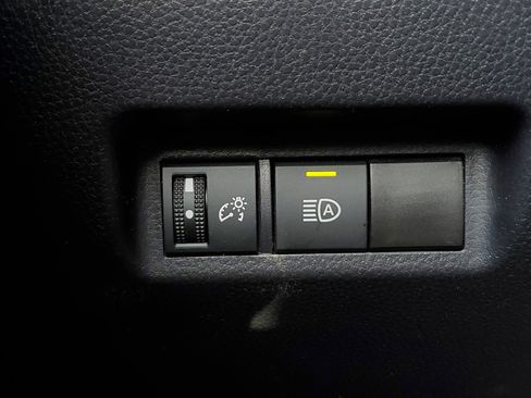 Certified 2025 Toyota RAV4 LE image 27