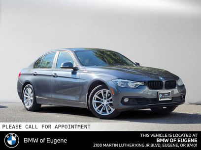 Used 2018 BMW 320i xDrive Sedan w/ Convenience Package