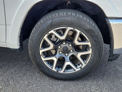Used 2025 RAM 1500 Laramie AWD/4WD image 7