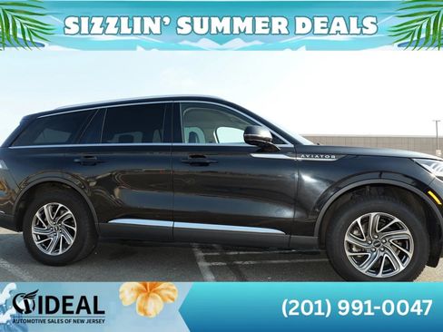 Used 2023 Lincoln Aviator AWD image 10