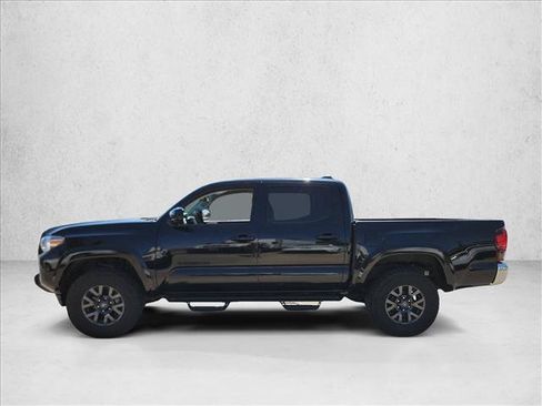 Used 2023 Toyota Tacoma SR5 RWD image 8