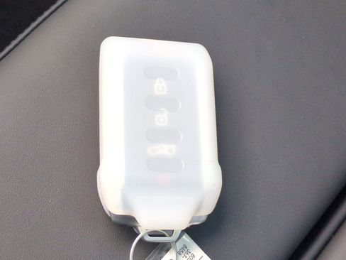 New 2025 Maserati Grecale GT image 26